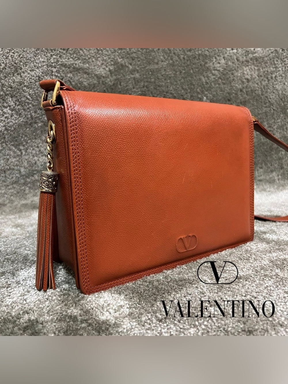 Valentino Garavani genuine leather crossbody bag with tassel Vintage - Picture 3 of 14